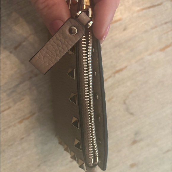 Pink Valentino Rockstud Wallet - Picture 5 of 9